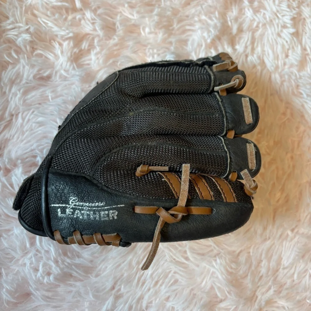 Adidas Glove Youth 9.5 Inch RHT Leather Baseball Mitt Black & Brown TS 9500